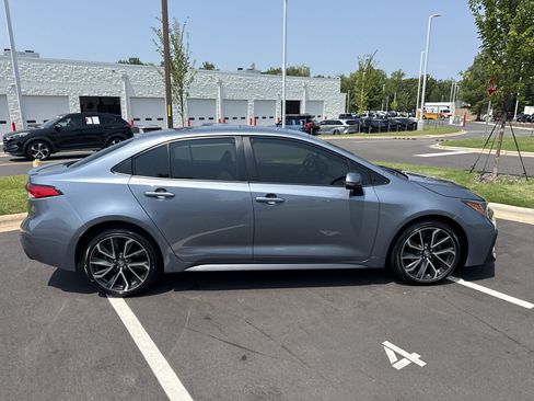 Used 2022 Toyota Corolla SE FWD image 6