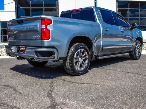 Used 2025 Chevrolet Silverado 1500 High Country AWD/4WD image 6