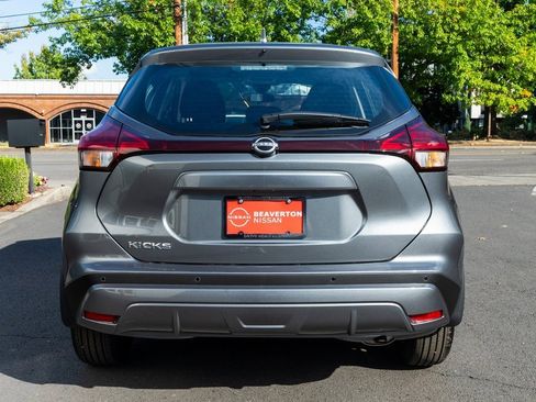 New 2025 Nissan Kicks Play S image 5
