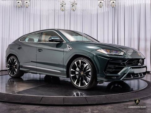 Used 2021 Lamborghini Urus AWD/4WD image 19