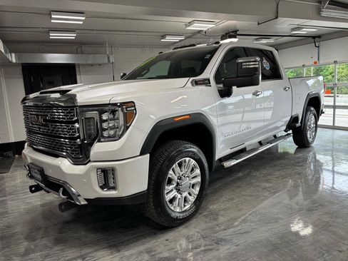 Used 2021 GMC Sierra 3500 Denali w/ Denali Ultimate Package AWD/4WD image 4