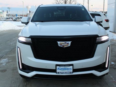 Used 2023 Cadillac Escalade Sport Platinum image 2