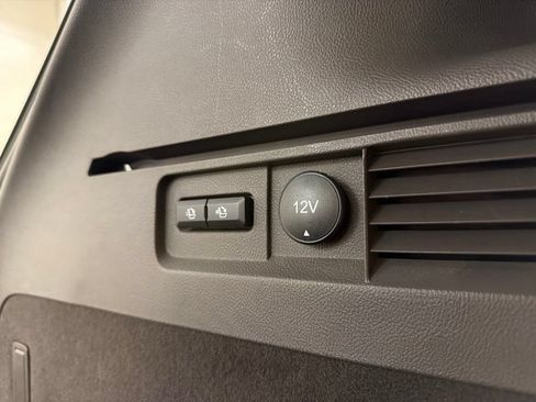 Used 2023 Lincoln Nautilus FWD image 33