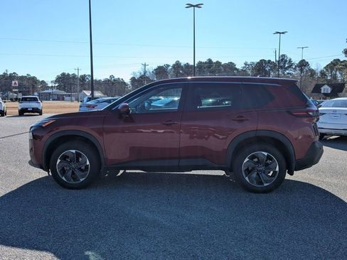 Certified 2023 Nissan Rogue SV image 7