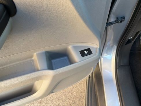 Used 2016 Honda Pilot LX image 15