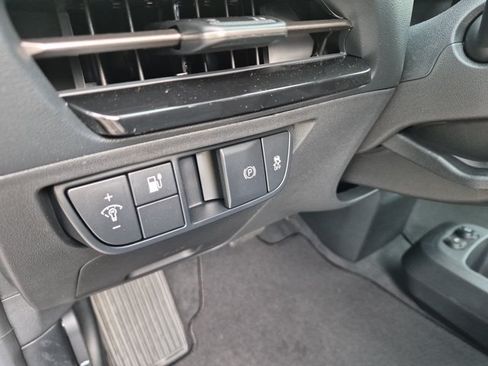 New 2025 Kia EV6 Light w/ Light LR Technology Package AWD/4WD image 29