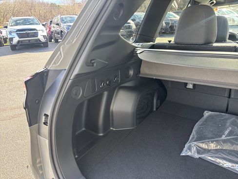 Certified 2025 Subaru Forester Premium image 52