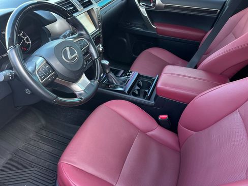 Used 2021 Lexus GX 460 Premium w/ Accessory Package AWD/4WD image 10