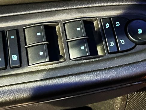 Used 2016 Chevrolet Traverse LTZ w/ LPO, 'HIT The Road' Package AWD/4WD image 20