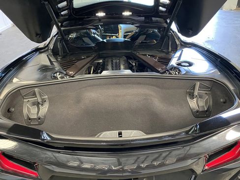 Used 2021 Chevrolet Corvette Stingray Preferred Cpe w/ Z51 Performance Package image 7