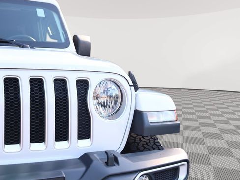 Used 2020 Jeep Wrangler Unlimited Sahara w/ Cold Weather Group AWD/4WD image 10