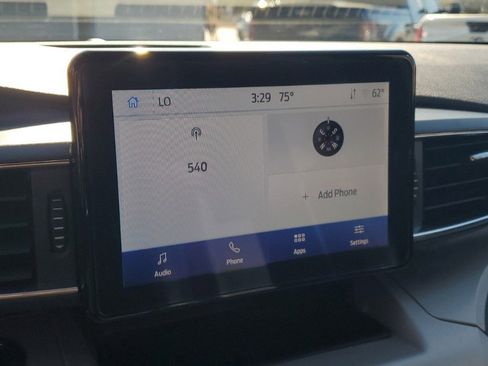 Used 2024 Ford Explorer XLT w/ Equipment Group 202A image 12