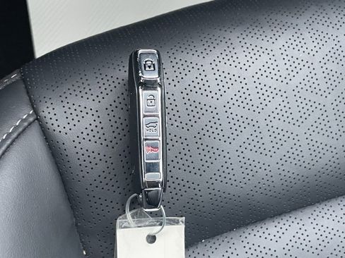 Certified 2023 Kia Sorento EX image 33