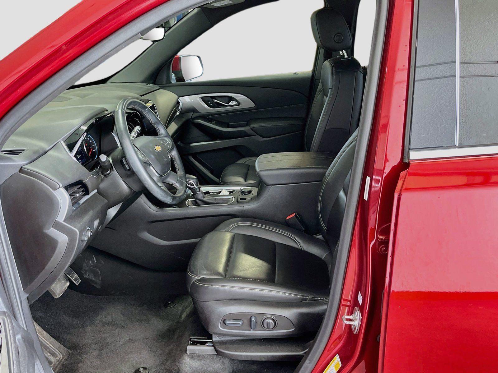 Used 2023 Chevrolet Traverse LT w/ LT Premium Package AWD/4WD image 22