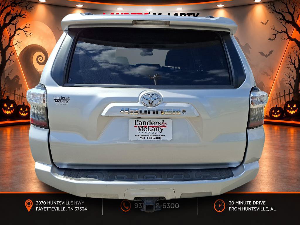 Used 2019 Toyota 4Runner SR5 RWD image 4