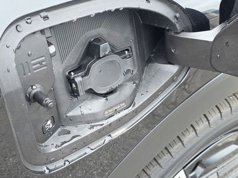 New 2026 Nissan Leaf w/ Floor Mat Package (S+) FWD image 30