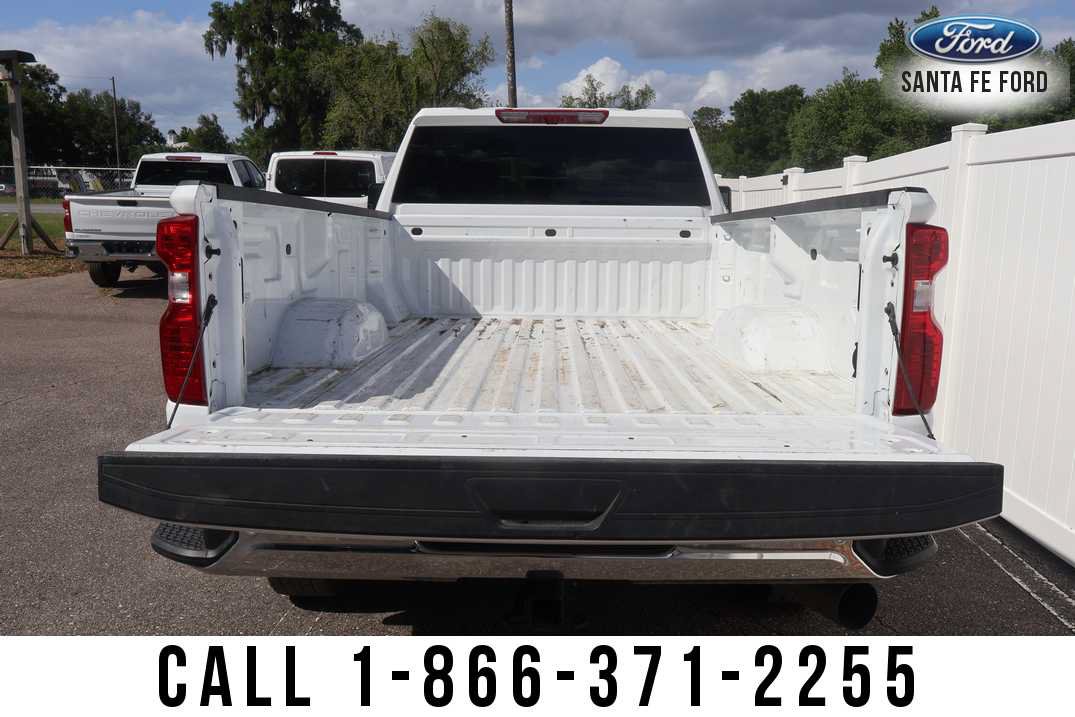 Used 2025 Chevrolet Silverado 2500 LT w/ Safety Package AWD/4WD image 12