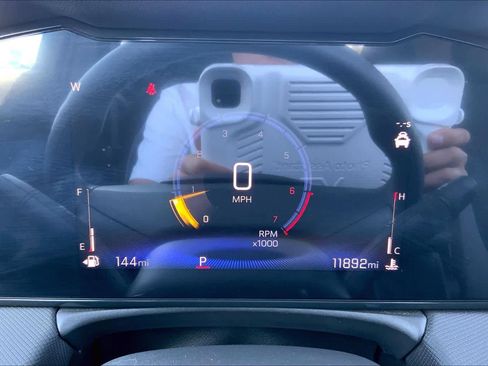Used 2024 Chevrolet TrailBlazer LT FWD image 26