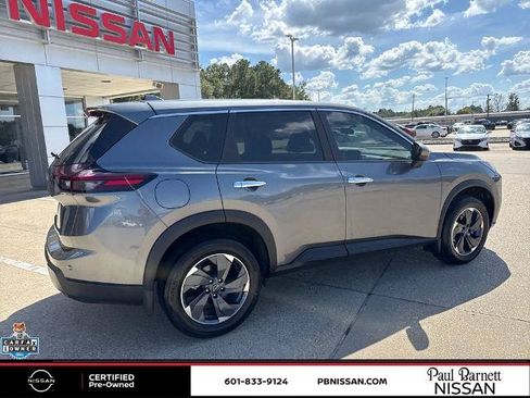 Certified 2026 Nissan Rogue SV FWD image 7