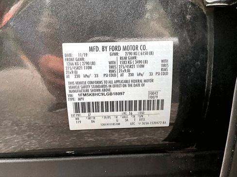 Used 2020 Ford Explorer Platinum w/ Premium Technology Package image 16