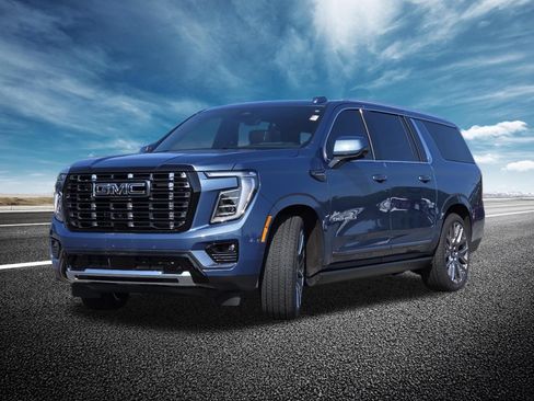 Used 2025 GMC Yukon XL Denali Ultimate AWD/4WD image 21