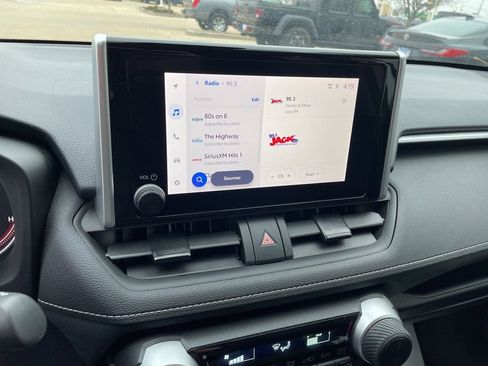 Used 2024 Toyota RAV4 LE image 23