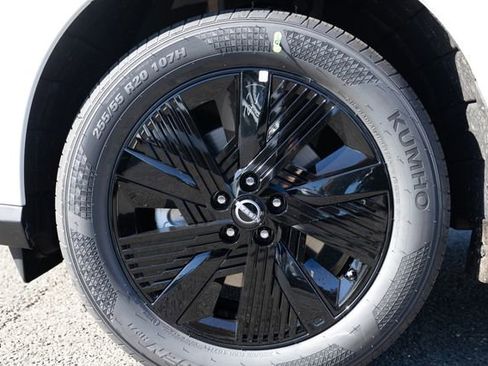 New 2026 Nissan Murano SV image 9