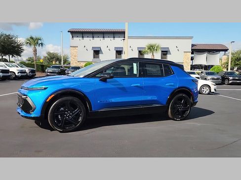 New 2026 Chevrolet Equinox EV RS image 16