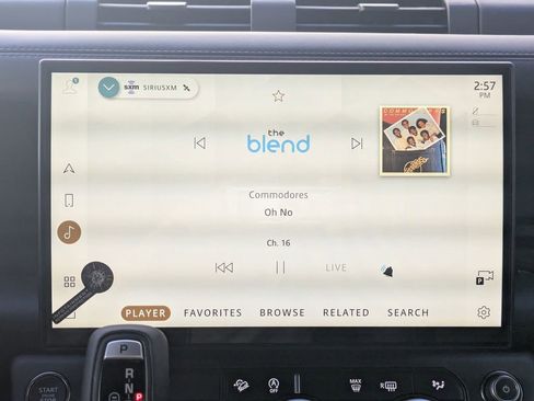 New 2026 Land Rover Defender 110 X-Dynamic SE image 20