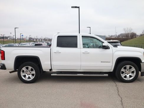 Used 2016 GMC Sierra 1500 SLE w/ SLE Value Package image 3