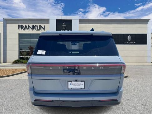 New 2026 Lincoln Navigator Reserve AWD/4WD image 6