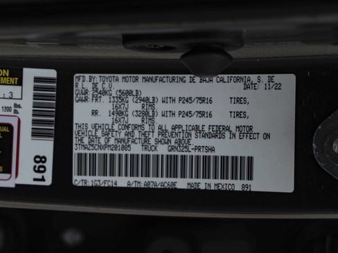 Used 2023 Toyota Tacoma SR5 RWD image 40