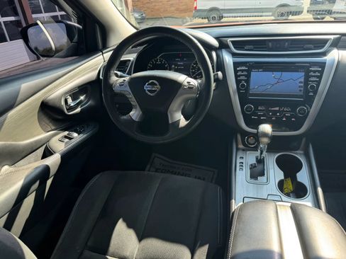 Used 2017 Nissan Murano SV AWD/4WD image 42