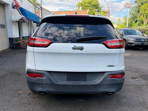 Used 2014 Jeep Cherokee Latitude FWD image 7