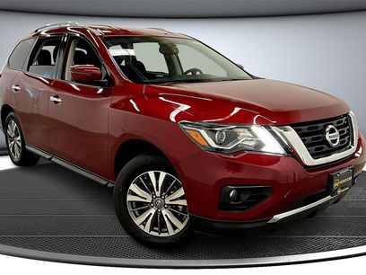 Used 2018 Nissan Pathfinder SV
