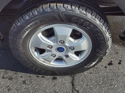 Used 2019 Ford Transit 150 XLT RWD image 13