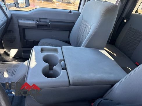 Used 2012 Ford F250 XLT w/ Camper Pkg image 22