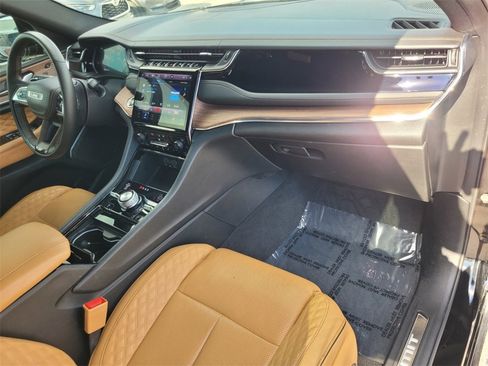 Used 2023 Jeep Grand Cherokee L Summit w/ Advanced Protech Group IV image 20