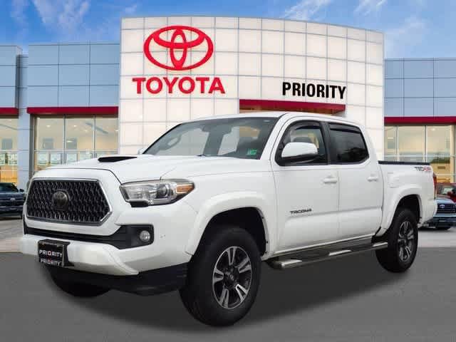 Used 2018 Toyota Tacoma TRD Sport AWD/4WD image 1