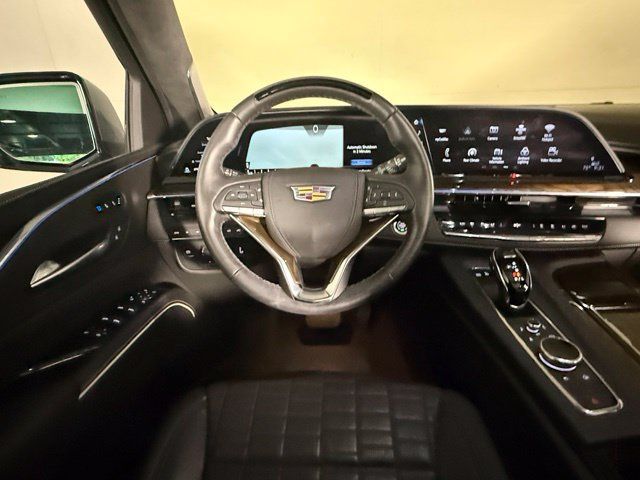 Used 2024 Cadillac Escalade Sport Platinum w/ LPO, ONYX Package AWD/4WD image 16