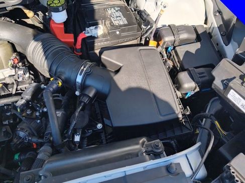 Used 2024 Ford Edge Titanium image 17