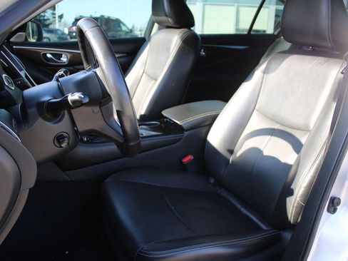 Used 2018 INFINITI Q50 Luxe w/ Sensory Package (Luxe) image 10