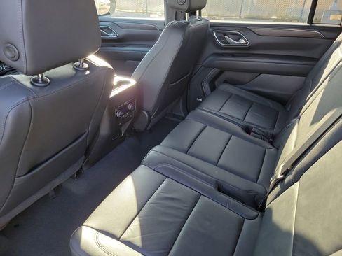 Certified 2024 Chevrolet Suburban LT AWD/4WD image 14