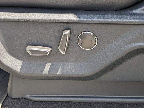 New 2025 Ford F150 Lariat w/ Equipment Group 502A High image 16