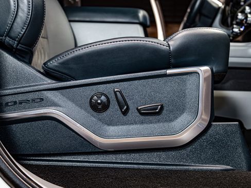 Used 2023 Ford F350 Limited w/ FX4 Off-Road Package image 29