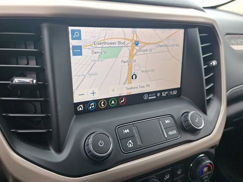 Used 2023 GMC Acadia Denali image 15