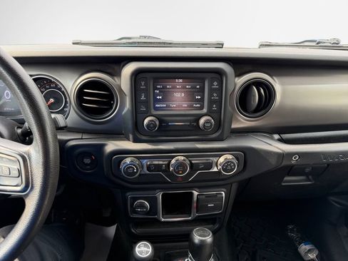 Used 2019 Jeep Wrangler Sport AWD/4WD image 20