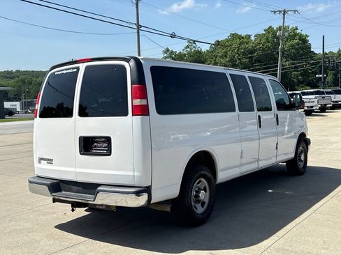 Used 2015 Chevrolet Express 3500 LT w/ LT Preferred Equipment Group RWD image 16