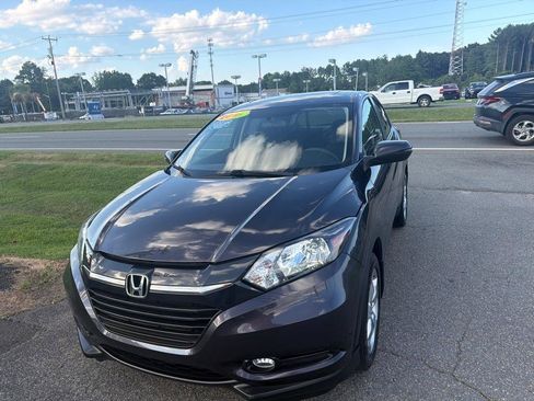Used 2016 Honda HR-V EX image 4