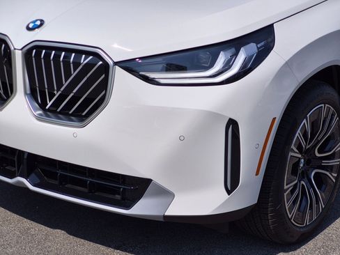 New 2026 BMW X3 xDrive30i w/ Premium Package AWD/4WD image 9